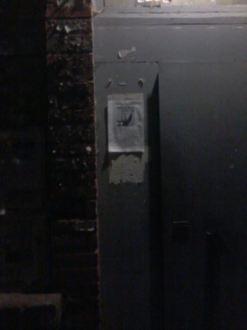 В Днепропетровске призвали к борьбе с преступным режимом Порошенко – город усеян антирежимными листовками  