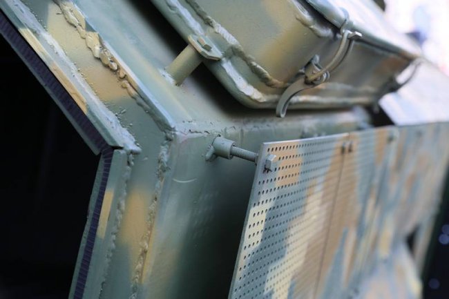 На Житомирском бронетанковом заводе создали БТР для карликов