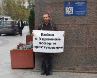 Шендеровича не хотели пускать на Украину: задержали в аэропорту требовали вид на жительство