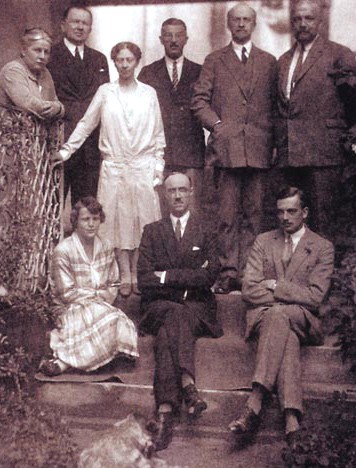 Стрелков, русские антикоммунисты и монархисты — третья сила на Донбассе?