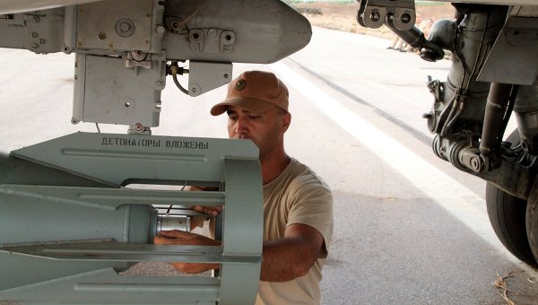 ВКС РФ используют против ИГ авиабомбу, корректируемую через ГЛОНАСС ВКС РФ используют против ИГ авиабомбу, корректируемую через ГЛОНАСС