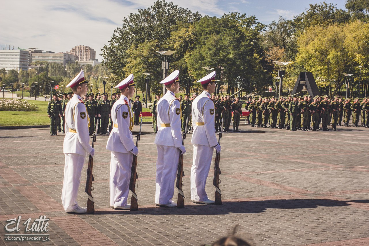 Присяга курсантов Донецкого военного училища Присяга курсантов Донецкого военного училища