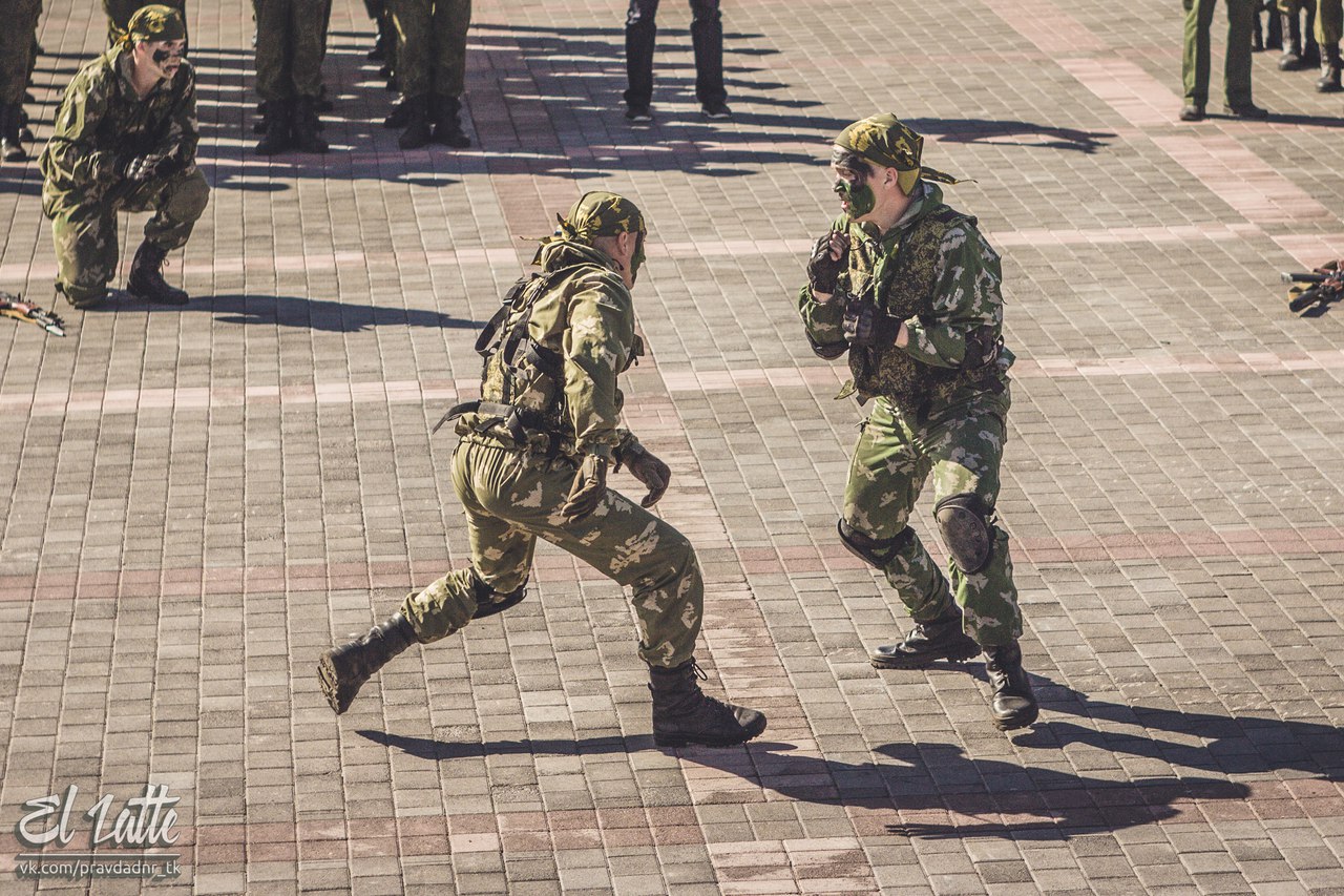 Присяга курсантов Донецкого военного училища Присяга курсантов Донецкого военного училища