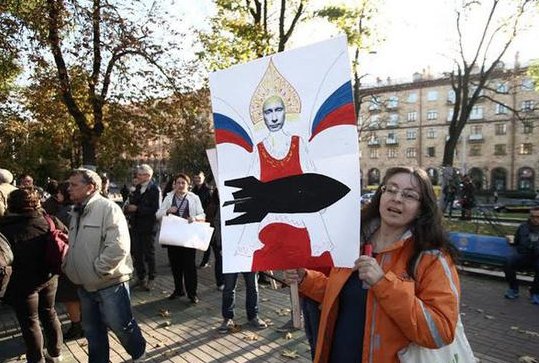 УкроСМРАД: В Минске массово протестуют из-за российской военной базы УкроСМРАД: В Минске массово протестуют из-за российской военной базы