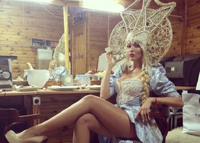 Украинская суперблондинка призвала не ссориться с русскими Украинская суперблондинка призвала не ссориться с русскими