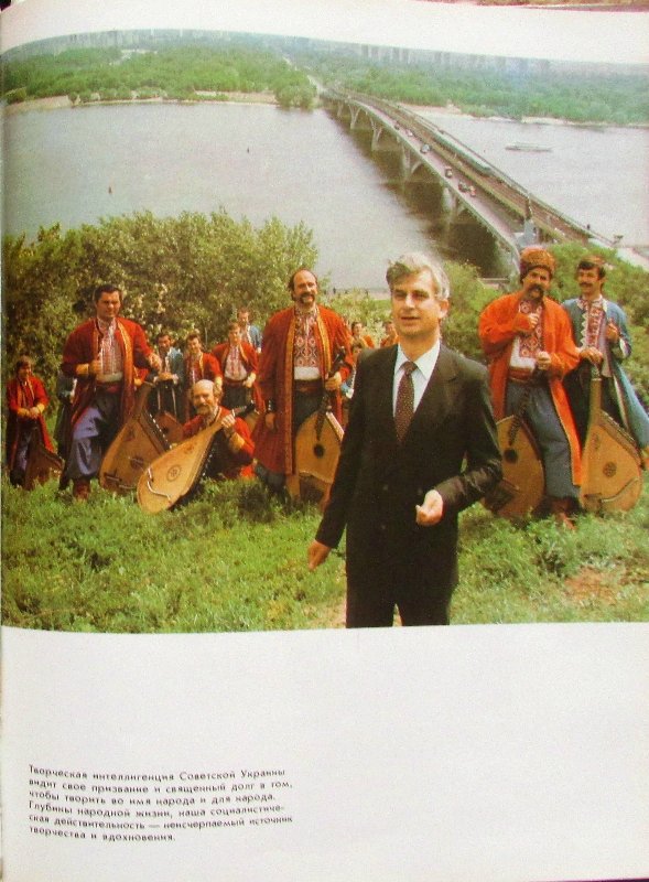 Про Украину: «Какую республику шикарную свидомые в г… превратили» Про Украину: «Какую республику шикарную свидомые в г… превратили»