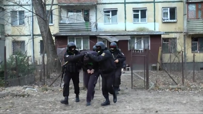 В Молдавии пресекли попытки снабдить ИГИЛ радиоактивными веществами В Молдавии пресекли попытки снабдить ИГИЛ радиоактивными веществами