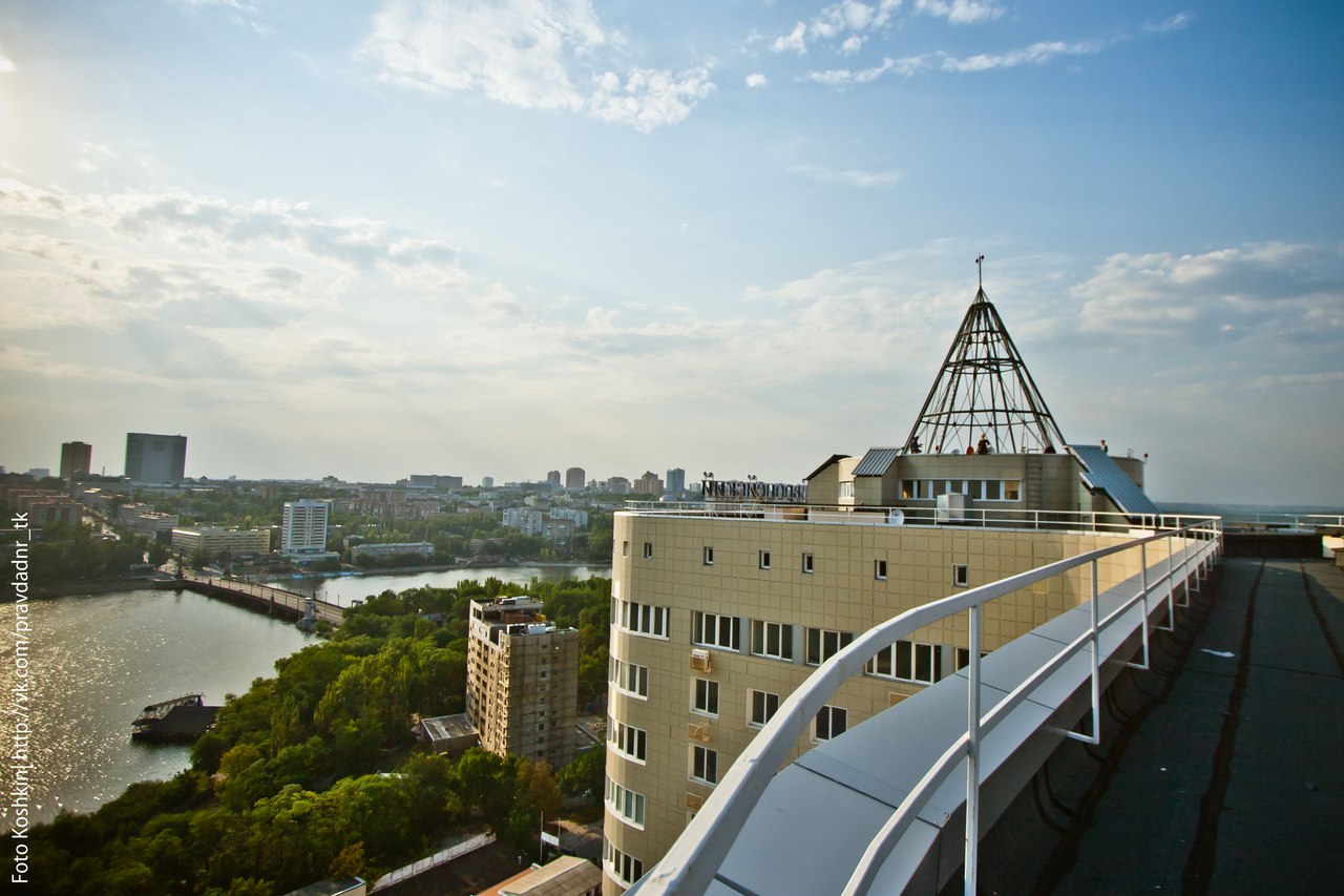 "Вера в людей" или "Несломленный Донбасс" "Вера в людей" или "Несломленный Донбасс"