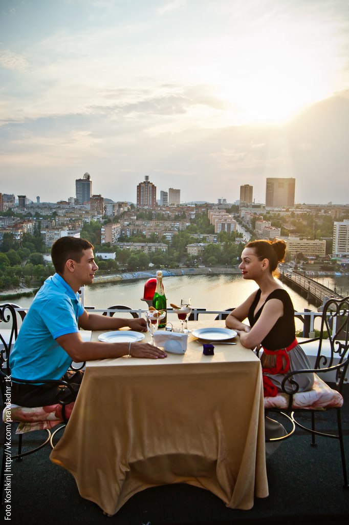 "Вера в людей" или "Несломленный Донбасс" "Вера в людей" или "Несломленный Донбасс"