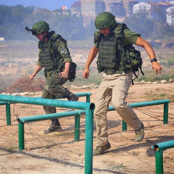 Солдат неудачи: Тим Керби провёл неделю рядовым в российской армии Солдат неудачи: Тим Керби провёл неделю рядовым в российской армии