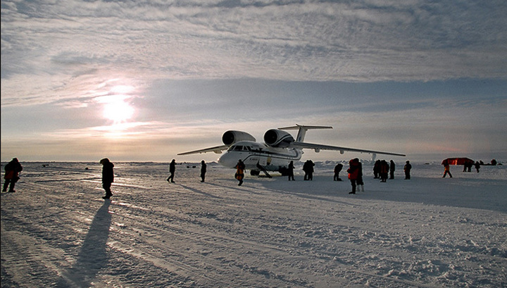 Адмирал США: Россия создает "стальной пояс" от Арктики до Средиземноморья Адмирал США: Россия создает "стальной пояс" от Арктики до Средиземноморья