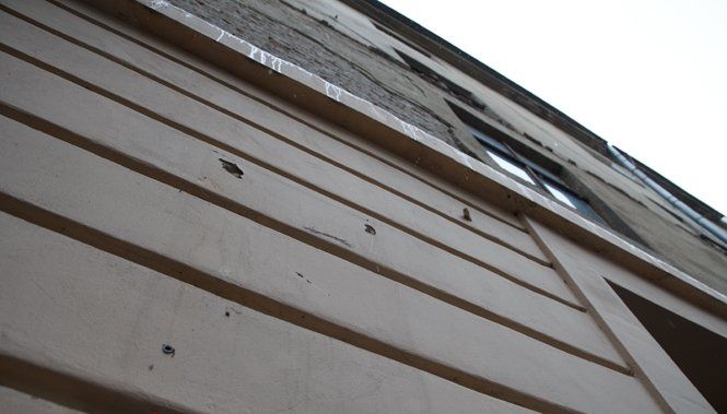 Во Львове выломали мемориальную доску основателю украинского национализма