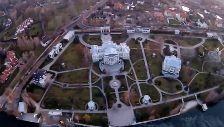 Строительство в Киеве: недострои и особняки Строительство в Киеве: недострои и особняки