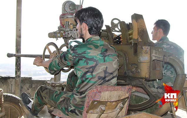 Сирийская армия начала массированное наступление на пригороды Дамаска, занятые исламистами Сирийская армия начала массированное наступление на пригороды Дамаска, занятые исламистами