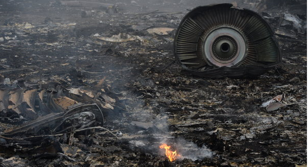 Пол Крейг Робертс: западные СМИ скрывают правду об отчете по Boeing Пол Крейг Робертс: западные СМИ скрывают правду об отчете по Boeing