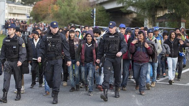 Итоги 17 октября: авария катера под Одессой, нарушение перемирия в Донбассе Итоги 17 октября: авария катера под Одессой, нарушение перемирия в Донбассе
