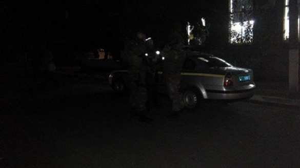 Предвыборная кампания: в Мариуполе протестующие штурмовали типографию с бюллетенями Предвыборная кампания: в Мариуполе протестующие штурмовали типографию с бюллетенями