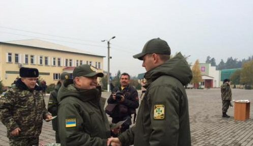 Вслед за новой полицией, на Украине появились новые пограничники Вслед за новой полицией, на Украине появились новые пограничники