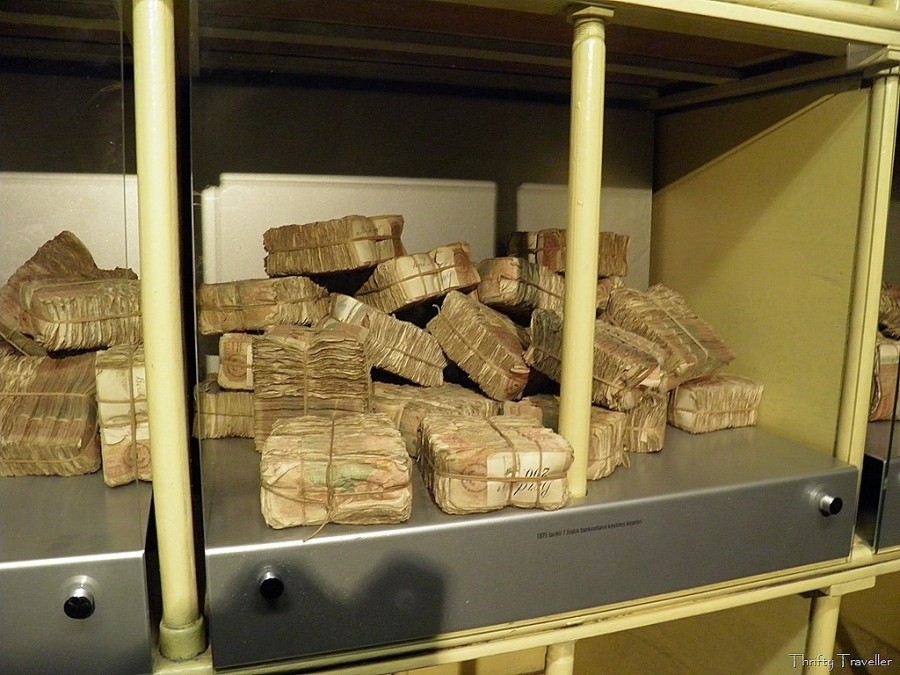 Почему в России деньгам сейчас уютнее, чем в США