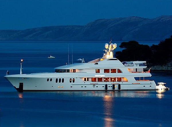 Яхта вместо золотого унитаза. Александр Зубченко