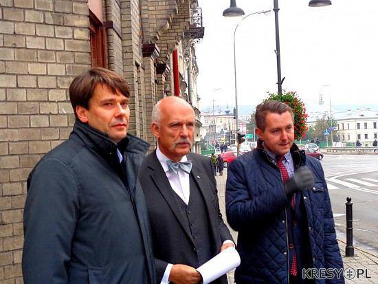 В Польше требуют усиления границы, чтобы исключить нападения необандеровцев В Польше требуют усиления границы, чтобы исключить нападения необандеровцев