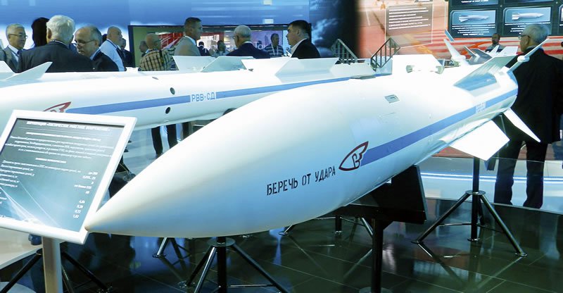 Корпорация «Тактическое ракетное вооружение» продемонстрировала на МАКС-2015 ряд новинок Корпорация «Тактическое ракетное вооружение» продемонстрировала на МАКС-2015 ряд новинок