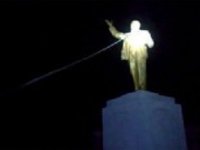 Два памятника Ленину снесли на Херсонщине