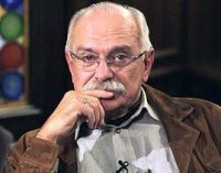 Никита Михалков: все ли экономическое на экономическом форуме и зачем стояла очередь на Серова