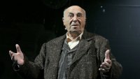 Мошенник оставил Владимира Этуша без жилья