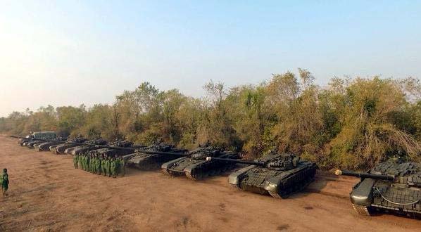 Боестолкновения под Донецком Боестолкновения под Донецком
