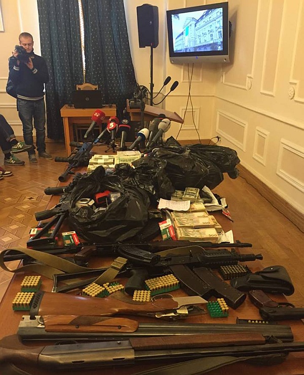 Добрый, маленький дядя Гена Добрый, маленький дядя Гена