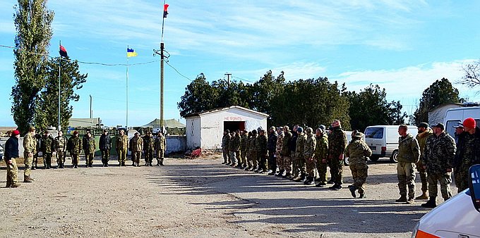 Удар по Ислямову: Блокаду и Киев проверяют на прочность