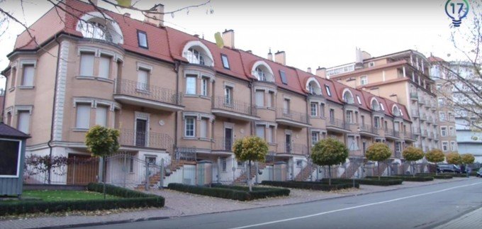 Журналиста не пустили на пресс-конференцию к куму Порошенко после сюжета о его богатствах