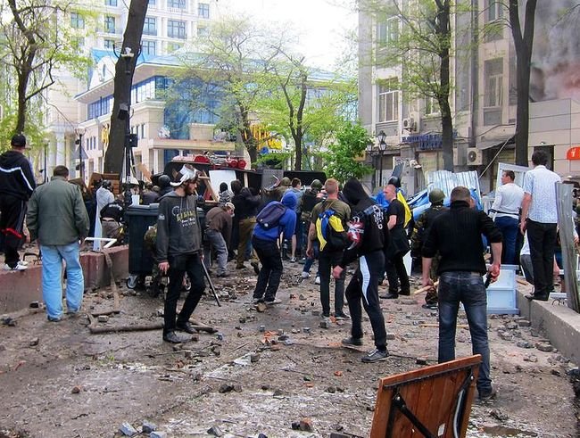 Герои Майдана: ландскнехты хаоса. Теперь в Черногории. Александр Роджерс Герои Майдана: ландскнехты хаоса. Теперь в Черногории. Александр Роджерс