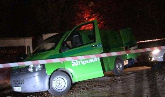 В Киеве с автоматом напали на инкассаторов банка Коломойского В Киеве с автоматом напали на инкассаторов банка Коломойского