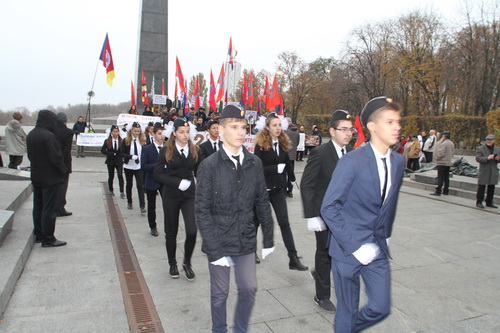 Киев антибандеровский. "Левая оппозиция" празднует 72-ю годовщину его освобождения Киев антибандеровский. "Левая оппозиция" празднует 72-ю годовщину его освобождения