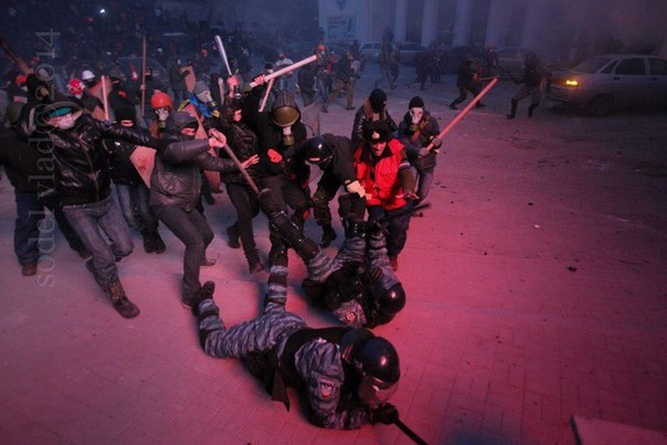 Русский снайпер, украинская истерика и наши иллюзии