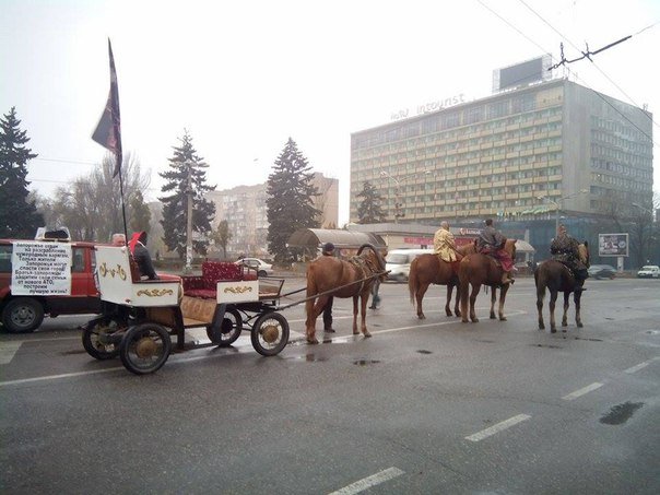 В Запорожье проходит митинг «против Ахметова» В Запорожье проходит митинг «против Ахметова»