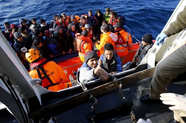 Оптимистичный взгляд: беженцы помогут Европе