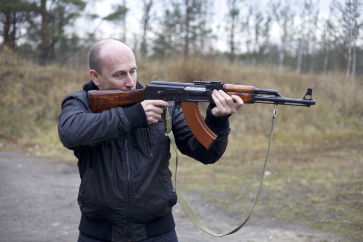 Держи порох сухим. Партия Великое Отечество готова защищать Родину Держи порох сухим. Партия Великое Отечество готова защищать Родину