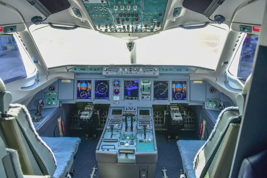 Очередь за «суперджетами» Очередь за «суперджетами»