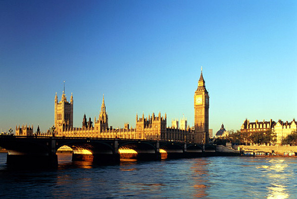 Игорь Панарин. Россия не победит «Третий Карфаген» без новой идеологии Игорь Панарин. Россия не победит «Третий Карфаген» без новой идеологии