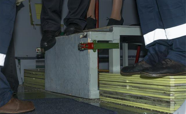 Из-за проблем с центровкой украинский Ан-178 вынужден летать с дополнительным балластом в салоне Из-за проблем с центровкой украинский Ан-178 вынужден летать с дополнительным балластом в салоне