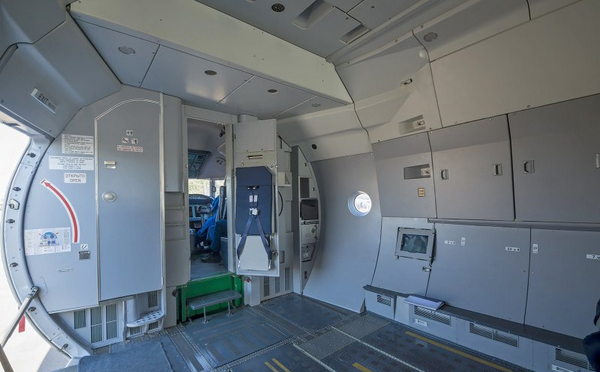 Из-за проблем с центровкой украинский Ан-178 вынужден летать с дополнительным балластом в салоне Из-за проблем с центровкой украинский Ан-178 вынужден летать с дополнительным балластом в салоне