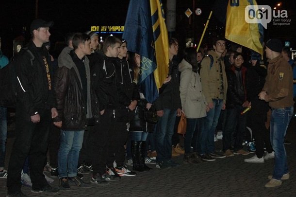 В Запорожье прошло фекальное шествие В Запорожье прошло фекальное шествие