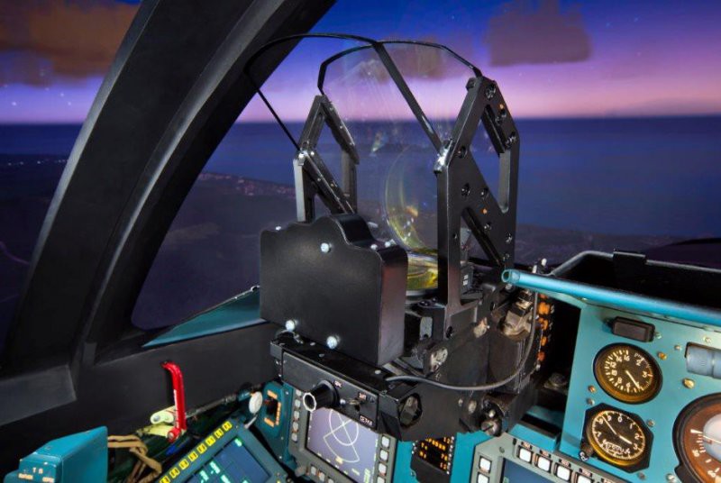 Тренажер фронтового бомбардировщика Су-34 Тренажер фронтового бомбардировщика Су-34