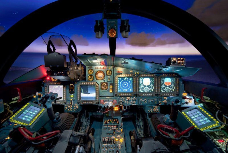 Тренажер фронтового бомбардировщика Су-34 Тренажер фронтового бомбардировщика Су-34