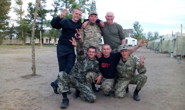 Трое разведчиков ВСУ попали в плен "во время выполнения боевого задания" Трое разведчиков ВСУ попали в плен "во время выполнения боевого задания"