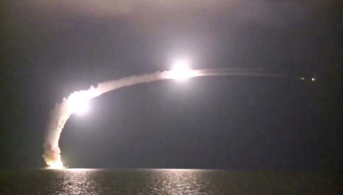 Россия предупредила США о массированном ударе по Сирии с воздуха и моря Россия предупредила США о массированном ударе по Сирии с воздуха и моря