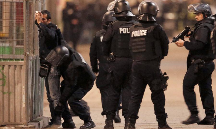 Бывший сотрудник ЦРУ: Террористы пытаются держать Францию в постоянном напряжении Бывший сотрудник ЦРУ: Террористы пытаются держать Францию в постоянном напряжении